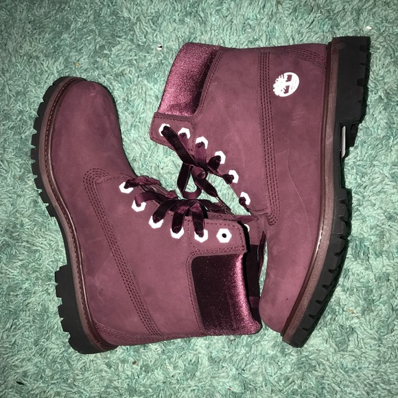 Maroon velvet timberlands - Picture 2 of 12